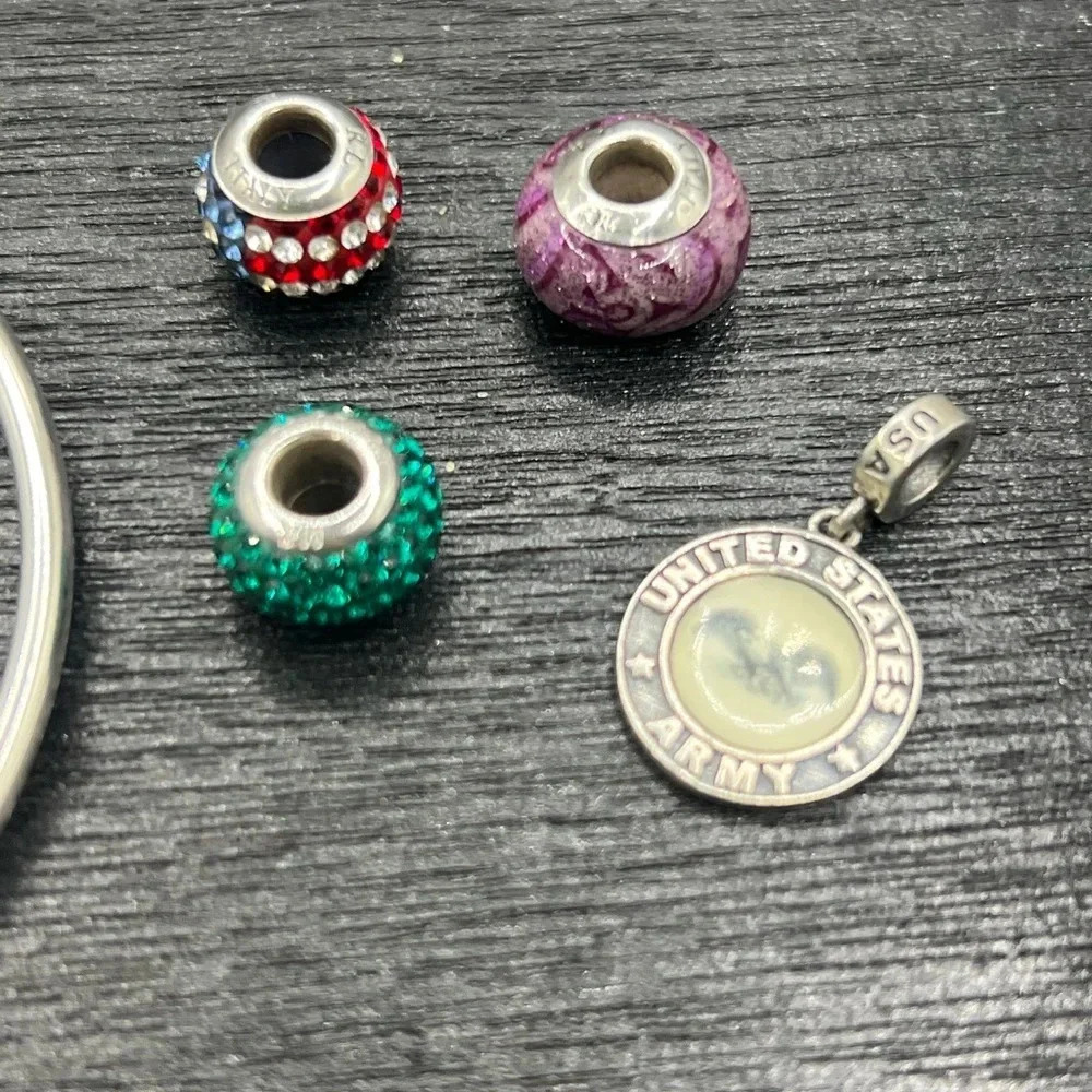 Kay Jewelers Charmed Memories bangle bracelet and 4 charms - Picture 2 of 5